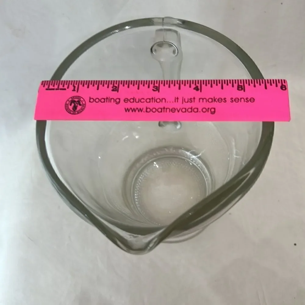 Glass Pitcher 56 Oz Or 7 Cups Handle Spout 9 In Tall 5 1/2 In Round Heavy Durabl